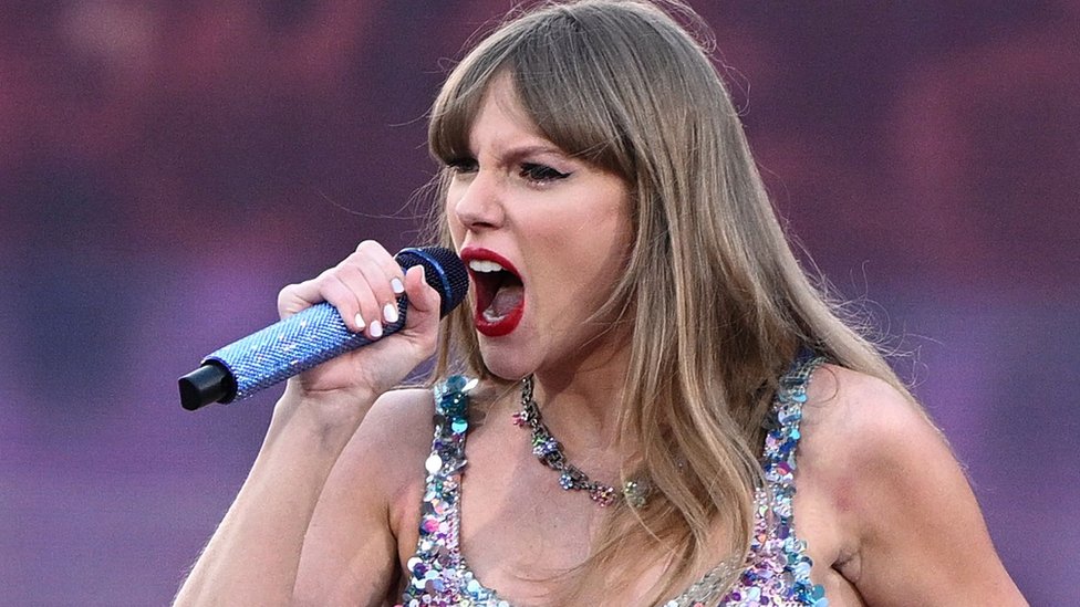 Taylor Swift: Academics study how the singer's accent has changed