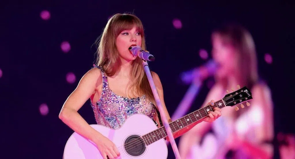 "Taylor Swift Lights Up National Stadium on Opening Night of Singapore Concerts"