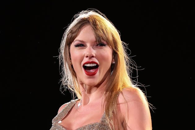 Taylor Swift Encourages Her 282 Million Instagram Followers to Vote on Super Tuesday