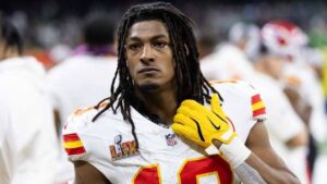 “Chiefs RB Isiah Pacheco, 24, Sadly Dies in Tragic Car Accident – NFL World in Shock”