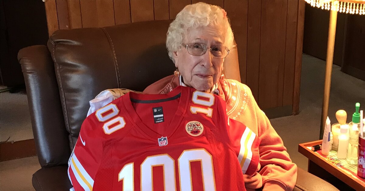 100-Year-Old Chiefs Fan Receives the Gift of a Lifetime Experience