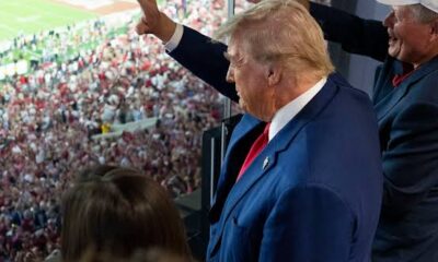 "I love the Chiefs!" Watch U.S. President-elect Donald Trump live at the Chiefs vs. Broncos game.