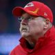 "Tragic Loss: Andy Reid Passes Away Minutes into Chiefs vs. Texans Game, Leaving Fans and Team Heartbroken"